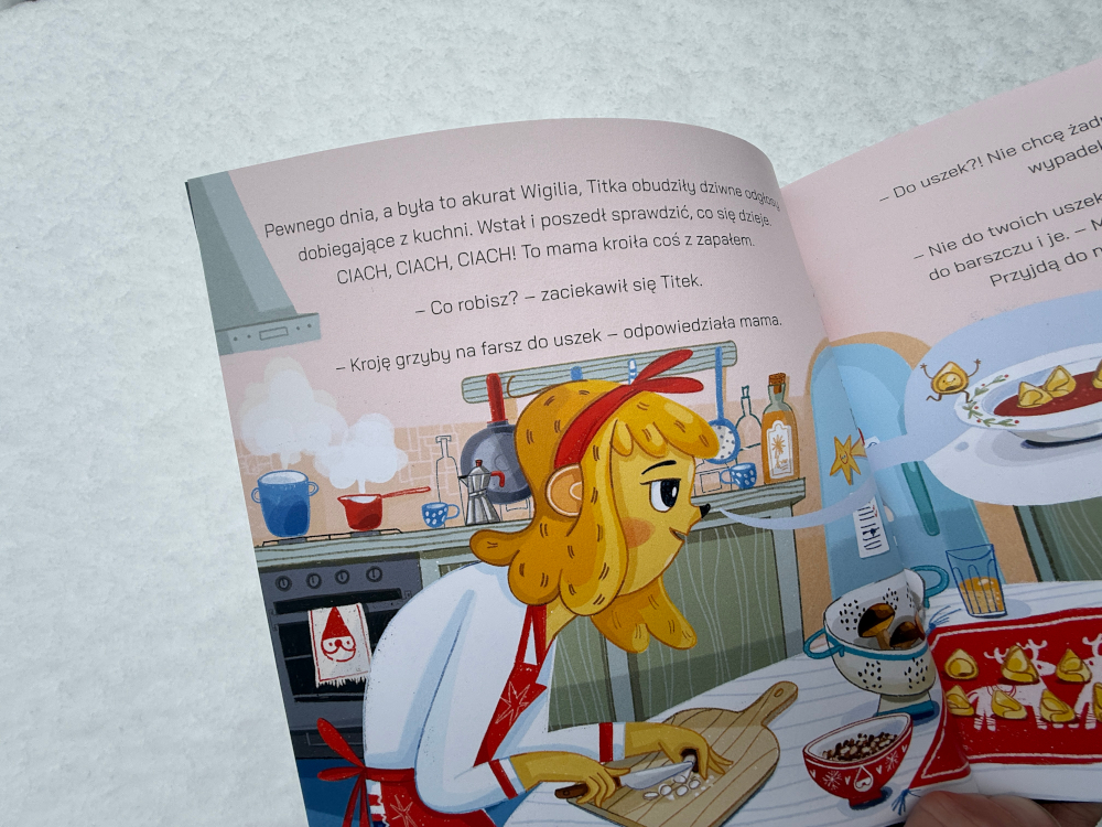 Mama Titka przygotowuje w kuchni farsz do pierogów świątecznych