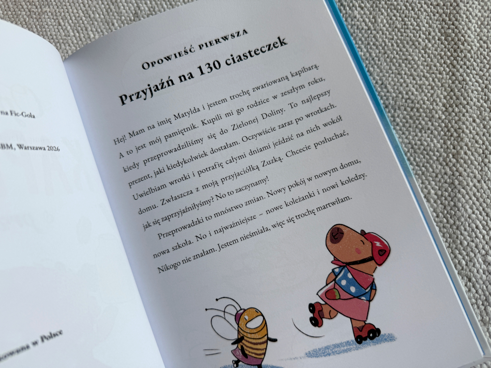 Pierwsza opowieść z książki Opowieści Kapibary o przyjaźni – Matylda i Zuza na wrotkach, książka o przyjaźni dla dzieci.