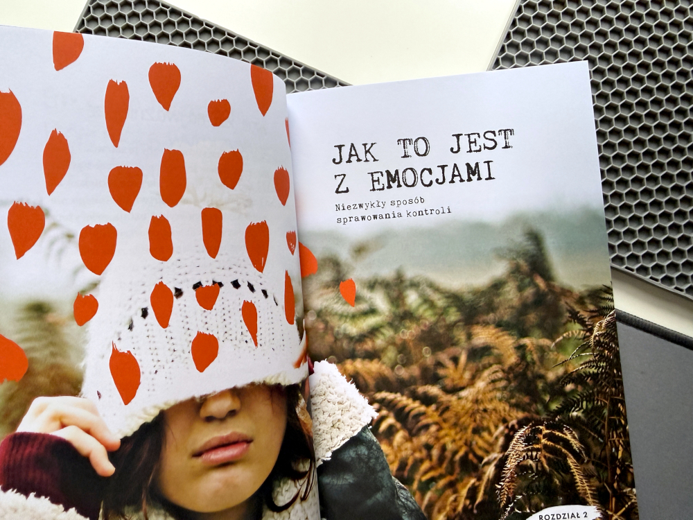 Rozdział „Jak to jest z emocjami” w książce „Zrozum swój mózg” – wyjaśnienie mechanizmów kontroli emocji