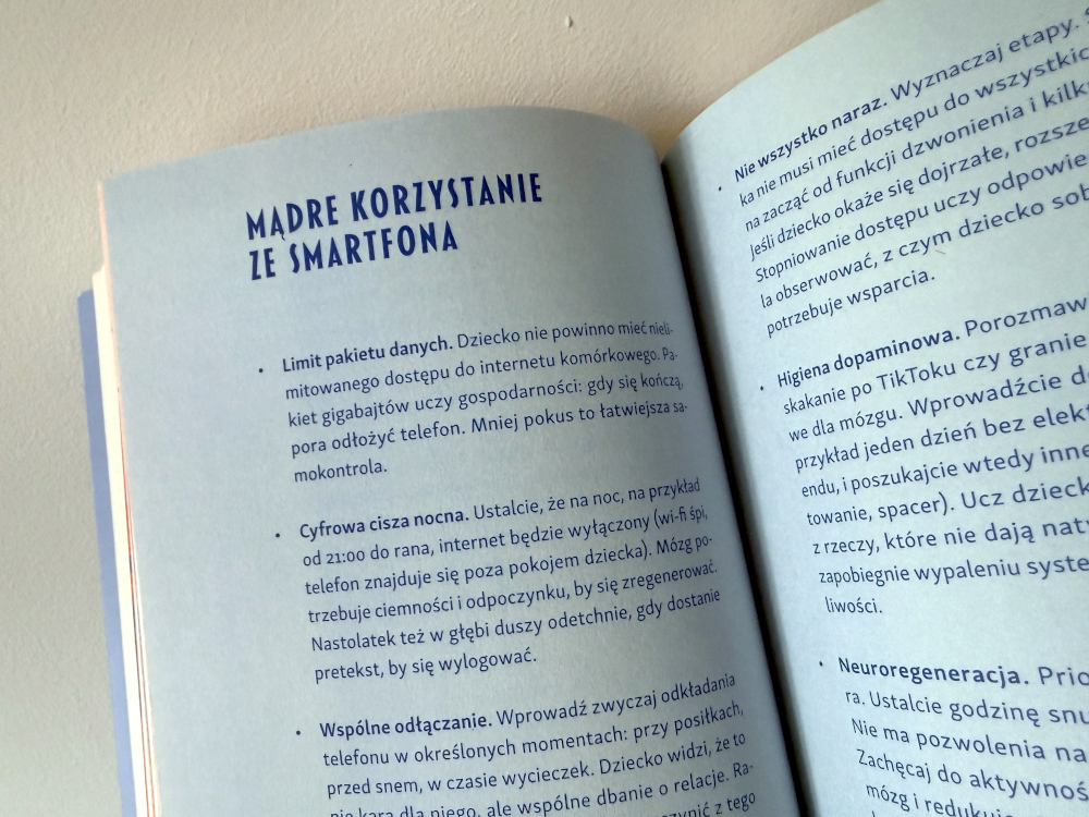 Mądre korzystanie ze smartfona - rady Marcin a Gortata