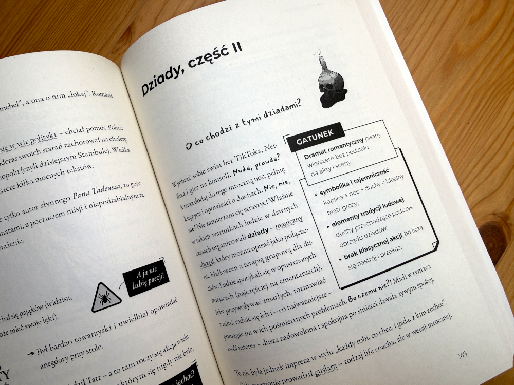 O co chodzi z tymi Dziadami - strona z książki Zemsta na lekturach, opis gatunku