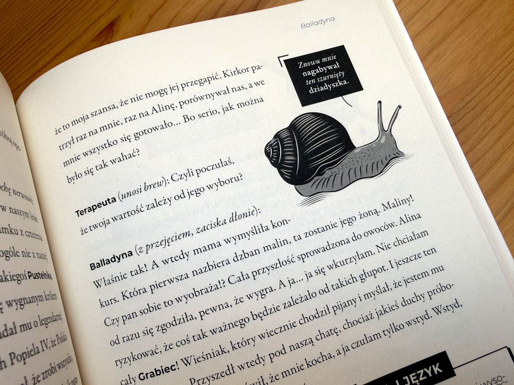 Ilustracja ślimaka z dymkiem obok tekstu stylizowanego na zapis sesji terapeutycznej w serii Zemsta na lekturach.