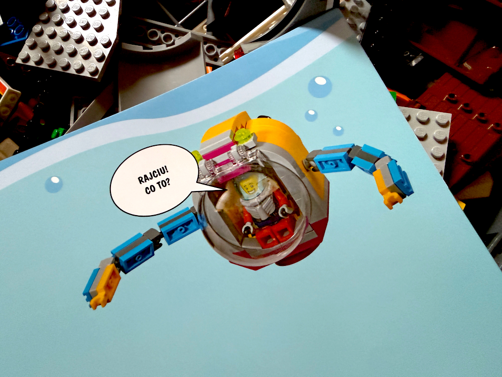Kapsuła lego w podwodnym świecie