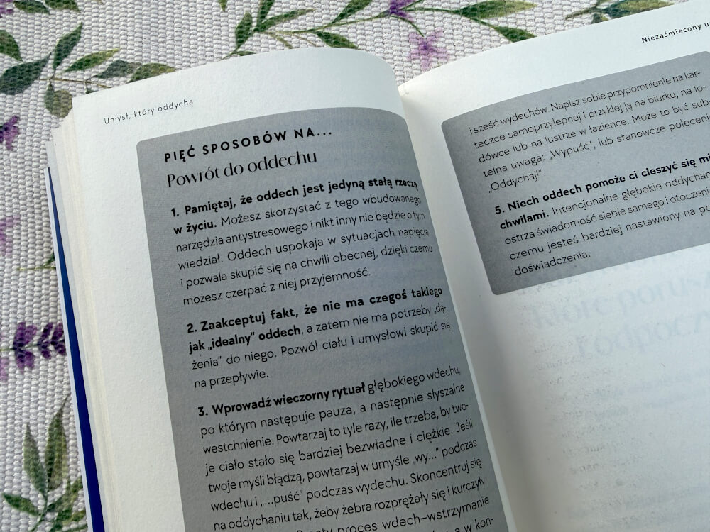 Wnętrze książki Umysł, który oddycha z