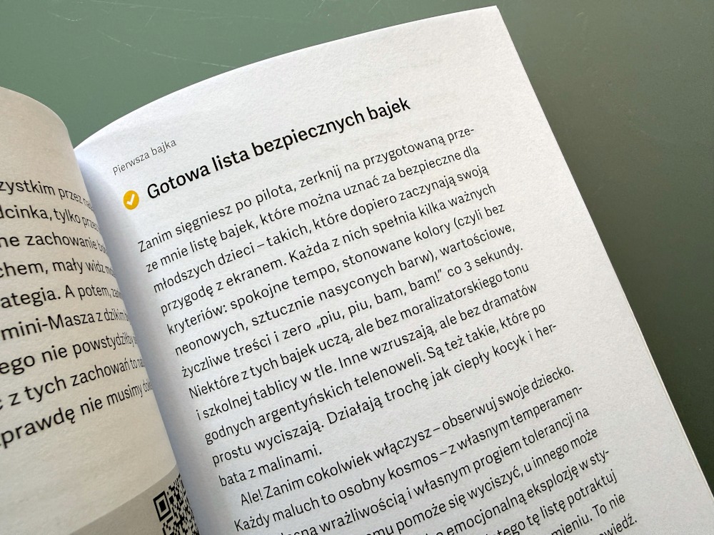 Fragment z nagłówkiem Gotowa lista bezpiecznych bajek w poradniku wychowawczym Maluch przed ekranem.