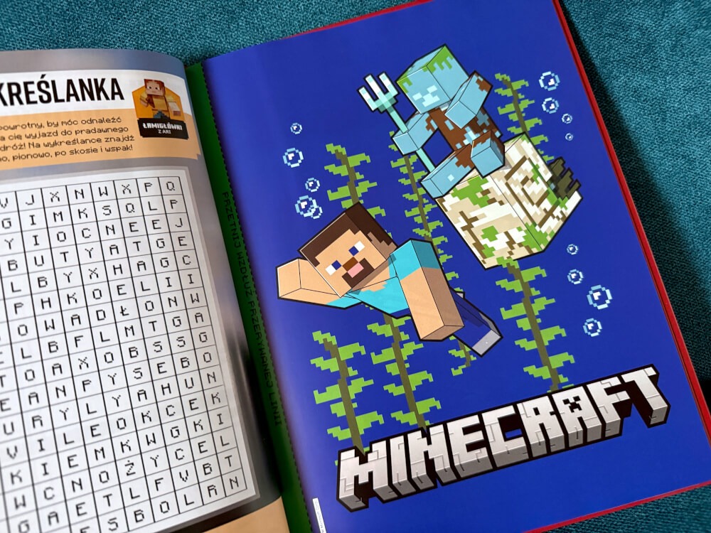 Kolorowa wykreślanka i zadanie logiczne z Minecraft Rocznik 2027 z postaciami pod wodą.